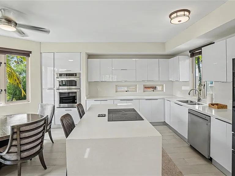 86 Lakeside Villas A B2 — Photo 6