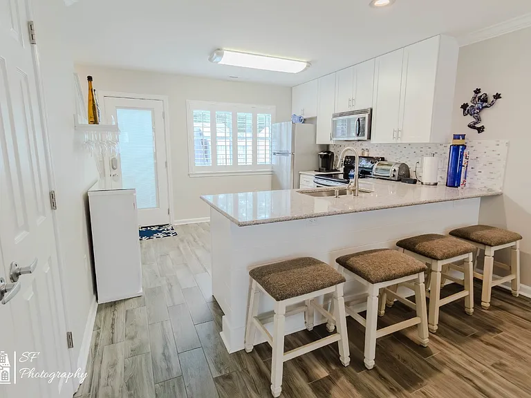 612 3rd Ave S #10D — Photo 5