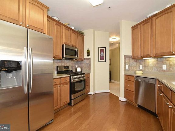 2nd image of 44475 Chamberlain Ter Unit 206
