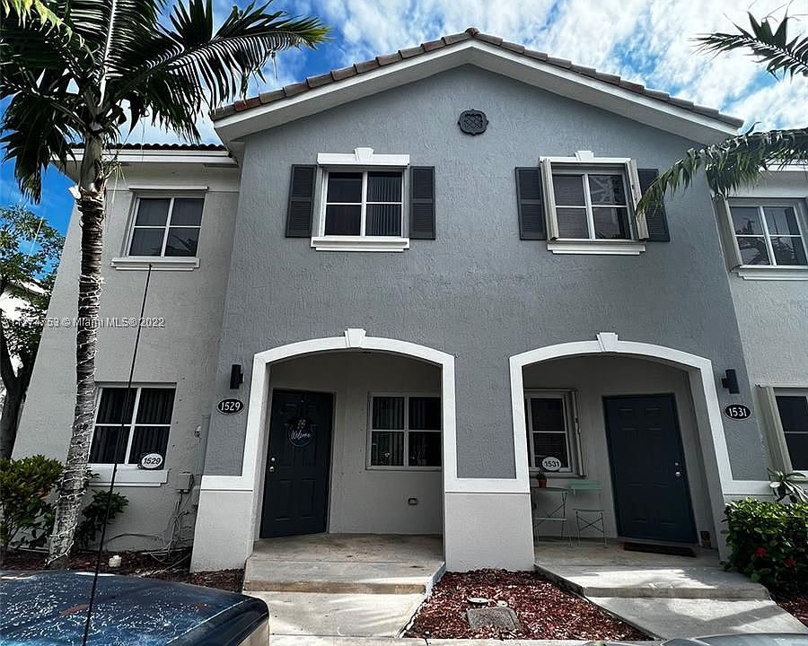 1st image of 1529 SE 31st Ct #1529