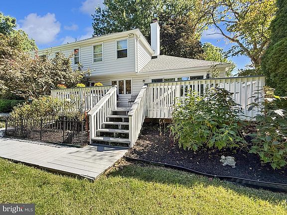 5th image of 21600 Glendalough Rd