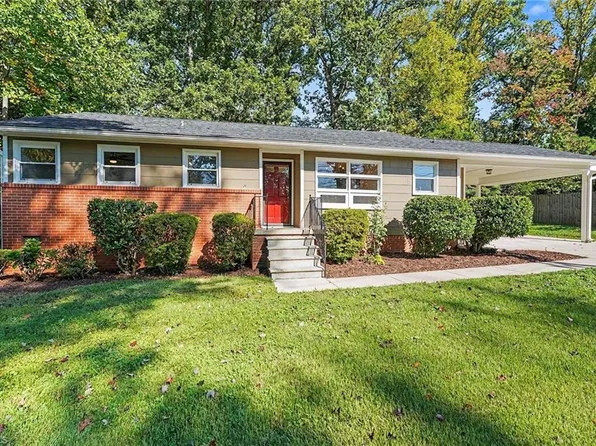 3708 Parkwood Dr, Greensboro, NC 27403