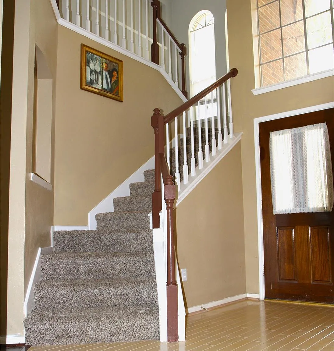 3 bed, 2.5 bath, 2892 sqft, $2,600 — Photo 3