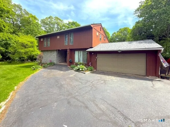 109 Spruce Drive, Naugatuck, CT 06770