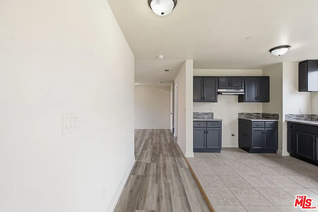 5 bed, 3.0 bath, 1200 sqft, $3,999 — Photo 4