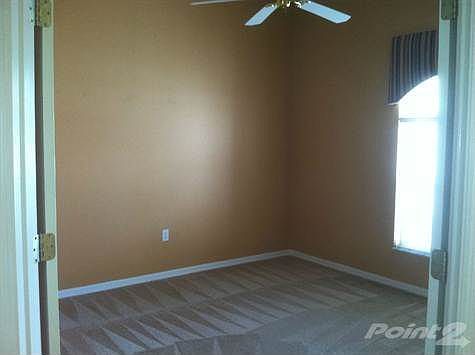 Office/Den/Possible 4th Bed