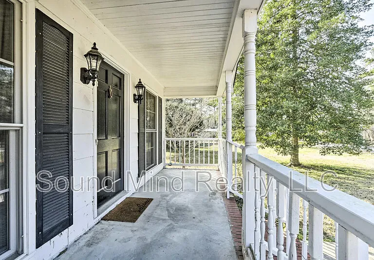144 Parkwood Cir — Photo 33