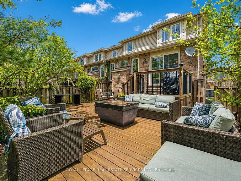 2485 Wooden Hill Cir — Photo 38