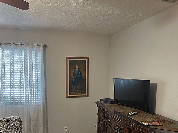 2nd image of 1340 Oasis Dr