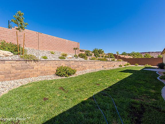 5th image of 1367 E Sonoma Cortile #4