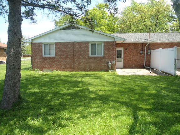 4th image of 709 Webb Dr