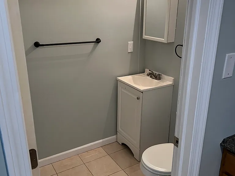 389 Mill Rock Rd #2 — Photo 3