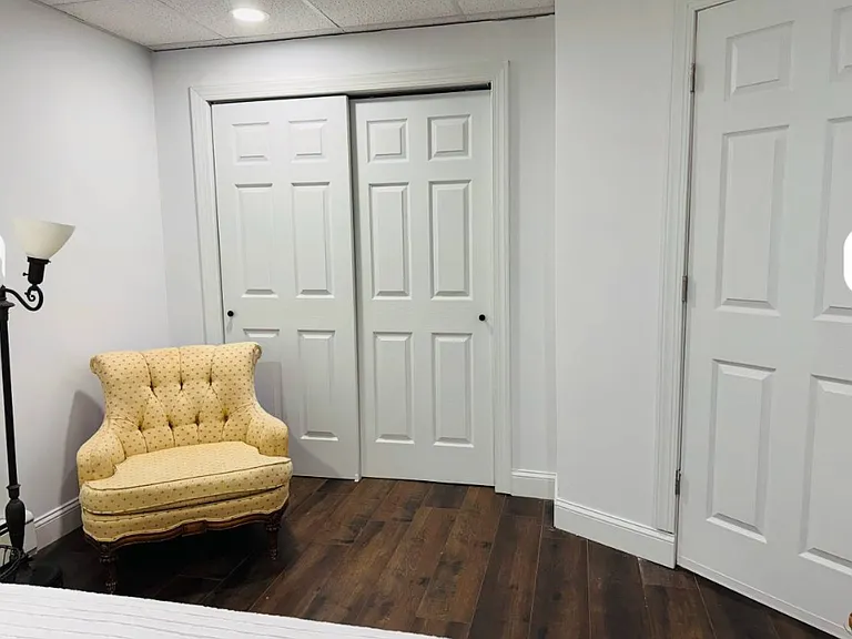 79 Crescent Dr — Photo 2