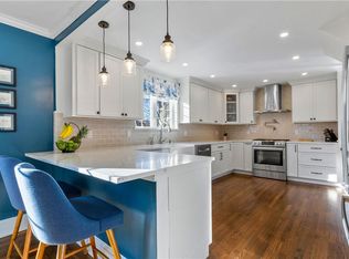 201 Davis Ave, White Plains, NY 10605