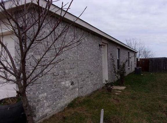 3rd image of 6102 Horne Dr