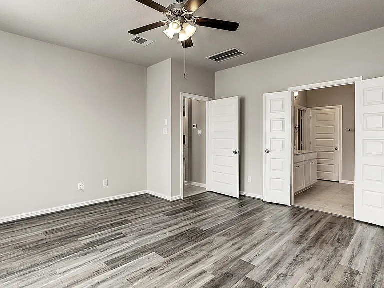 18111 Alora Springs Trc — Photo 13