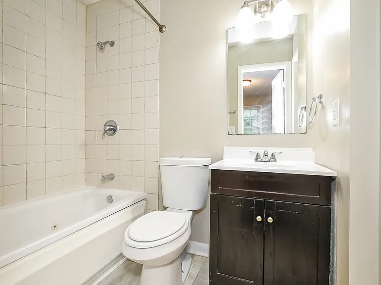 4407 Cornell Ave — Photo 12