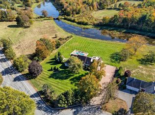 6 Lynbrook Rd, Southborough, MA 01772