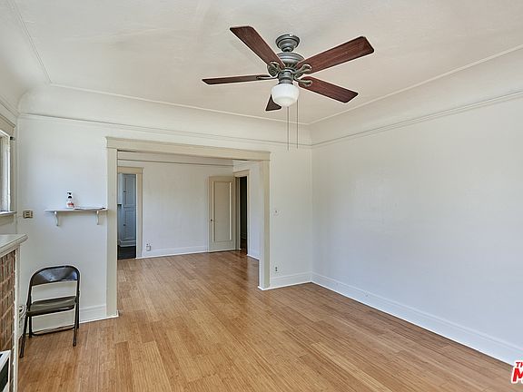 4th image of 125 1/2 N Berendo St