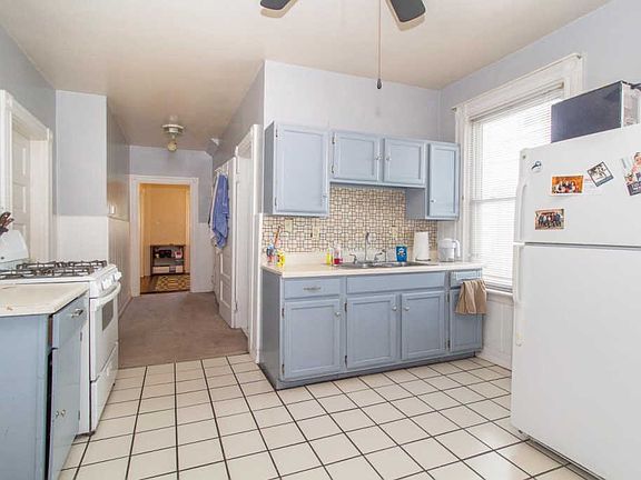 5th image of 2714 Minot Ave