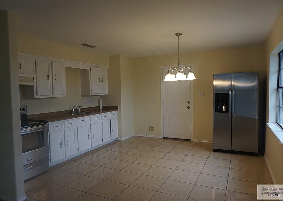 2nd image of 228 Cute Rose Ct