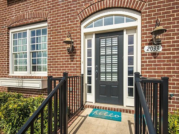 4th image of 2033 Rural Plains Cir