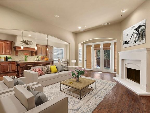3rd image of 1312 Foxglove Cir