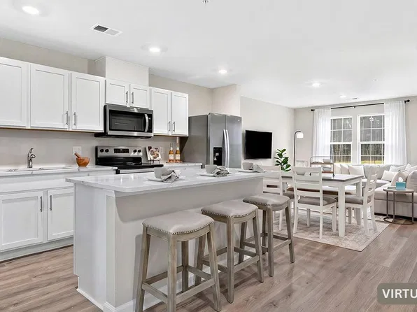 2204 Calumet Dr, Deptford, NJ 08096