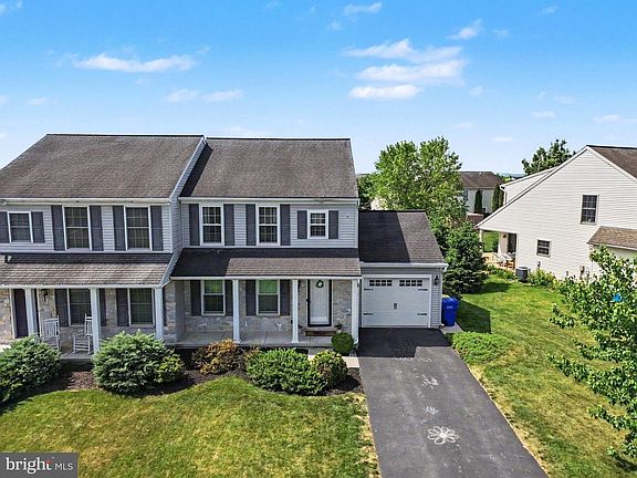5th image of 4281 Green Park Dr