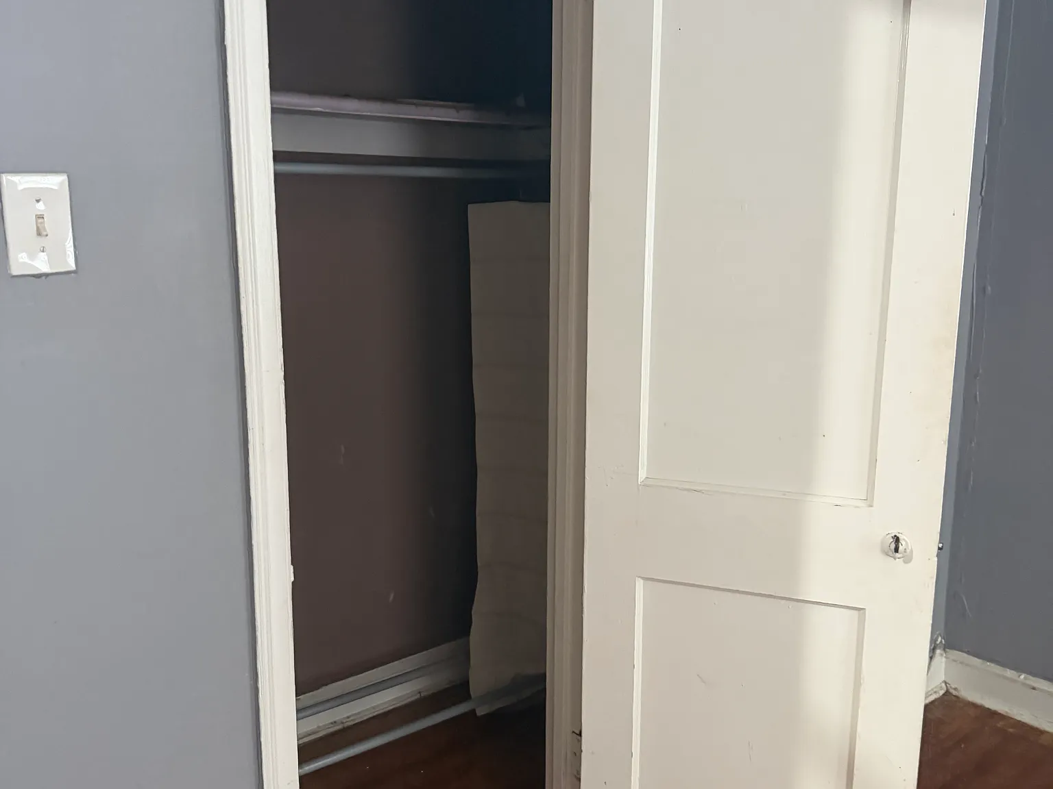 3 bed, 1200 sqft, $1,700 — Photo 2