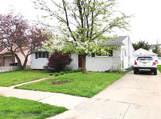 2110 Holly Way, Lansing, MI 48910