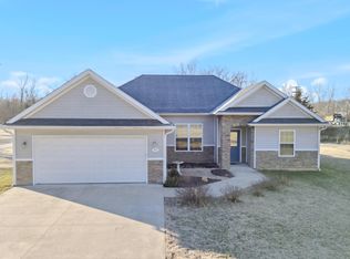 910 W Prairieview Dr, Columbia, MO 65202