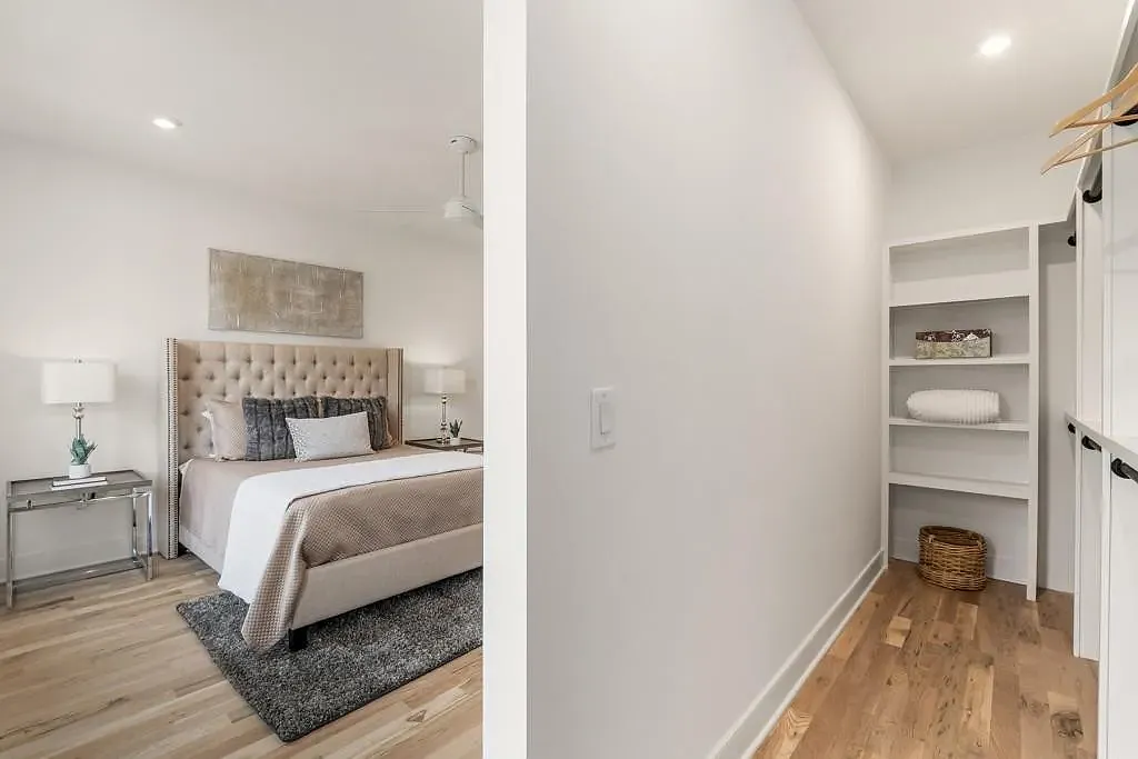 3 bed, 3.5 bath, 2075 sqft, $3,500 — Photo 4