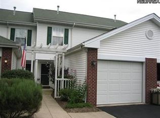 6709 Rosewood Ct, Middleburg Heights, OH 44130