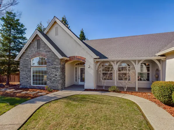 4020 Silver Lace Ln, Redding, CA 96001