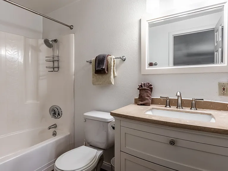 2289 Sierra Nevada Rd #K11 — Photo 21