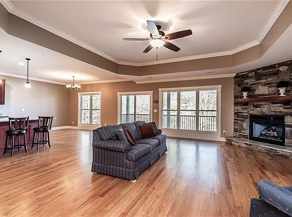 5th image of 138 Winwood Cir