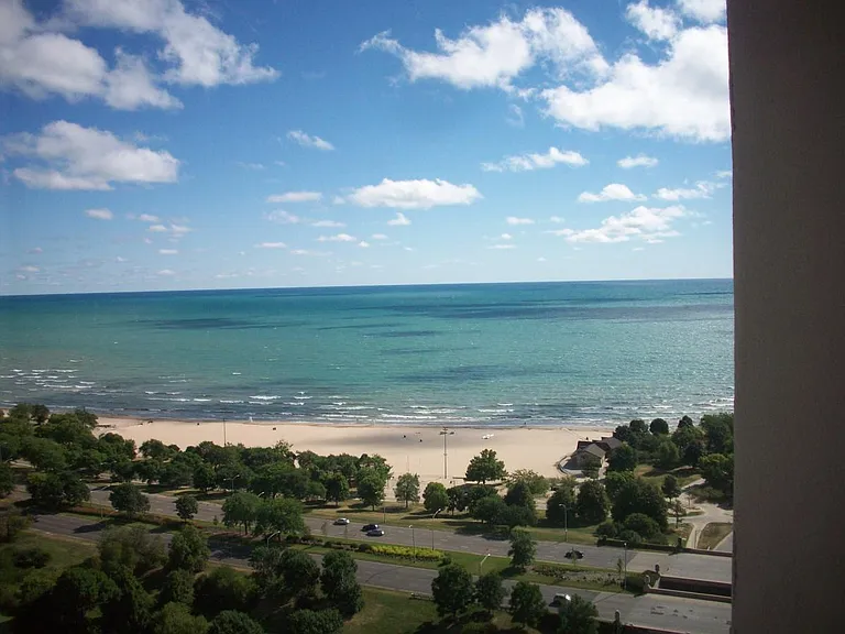 5100 N Marine Dr #23F — Photo 10