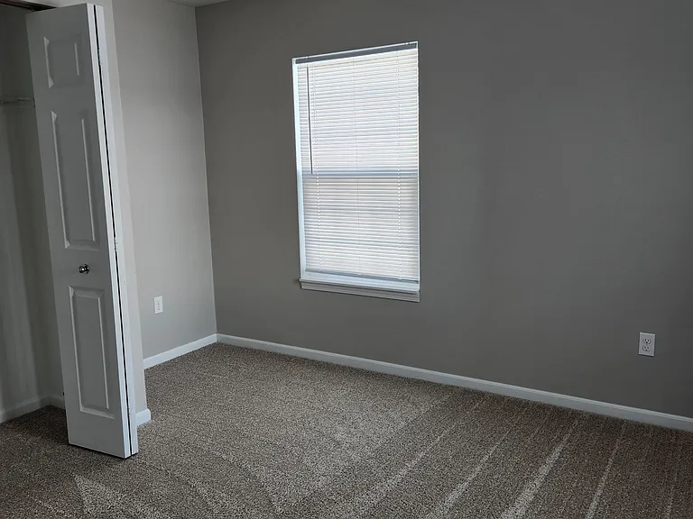 Abbey Ridge Apartment Homes — Photo 110
