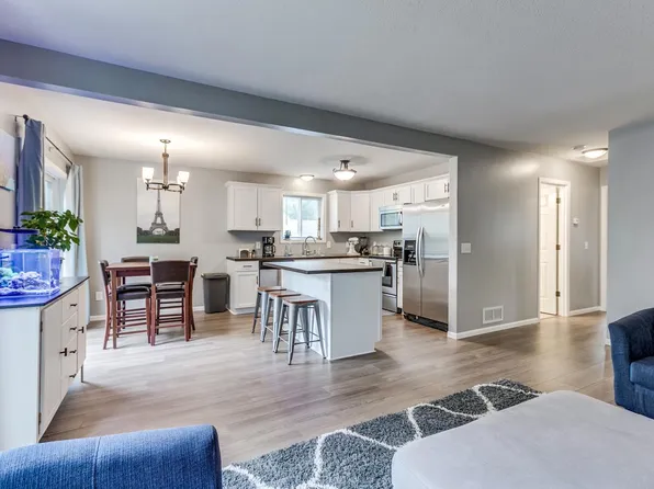 651 Joes Lake Rd SE, Cambridge, MN 55008