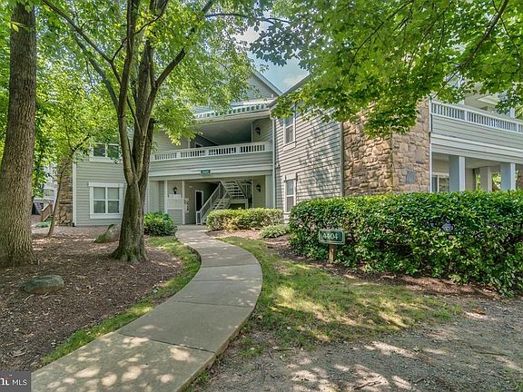 2nd image of 4404 Helmsford Ln APT 202