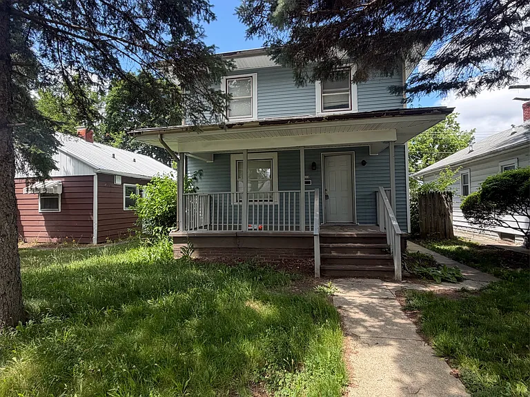 4110 Lillie St — Photo 1