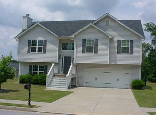 60 Riverhill Ct SW, Porterdale, GA 30014