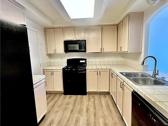 5th image of 10232 Grecian Laurel Ct