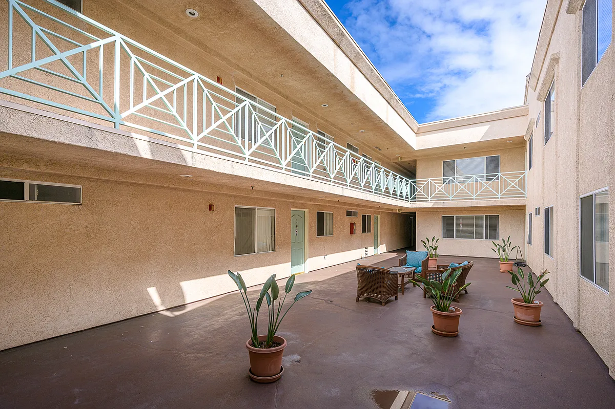 Building Photo - Crown Ridge Apartments