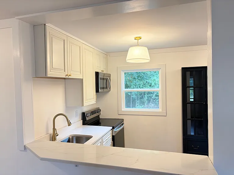 484 Macon Hwy — Photo 7