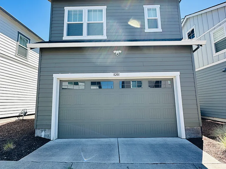 8201 SE Crabapple St — Photo 43