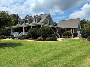 6967 Garrett Store Rd, Liberty, NC 27298