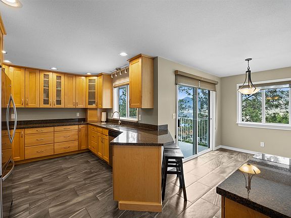4th image of 2900 Quappelle Blvd