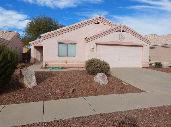 2204 W Silver River Way